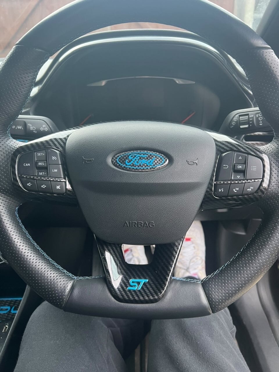 FORD FIESTA MK8 ST STEERING WHEEL CONTROL LINE GELS UnityStickers